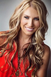 0860b-rachelauthorheadshot